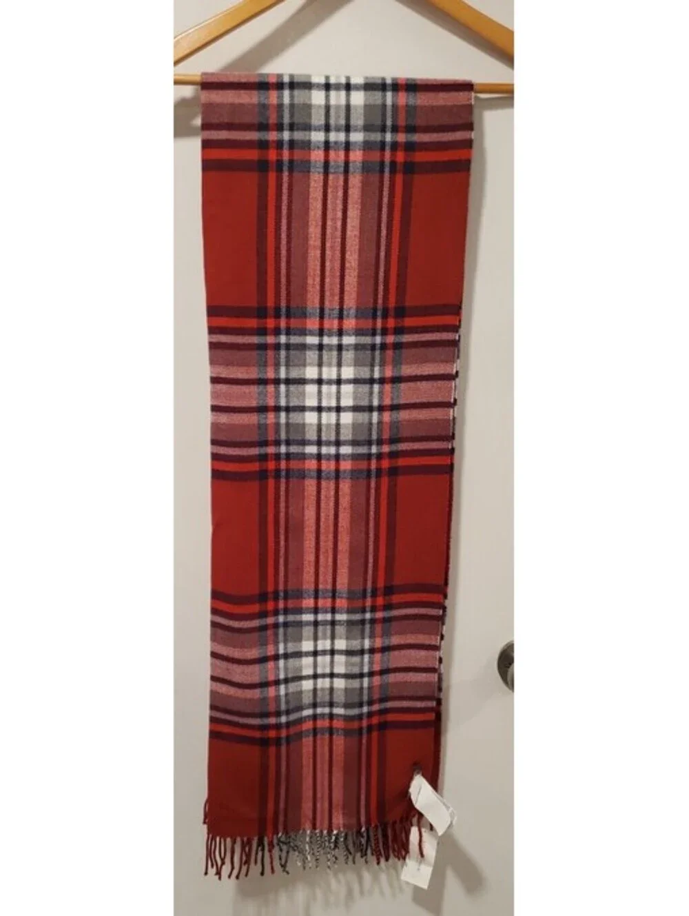 Banana Republic Red Tartan Plaid Scarf 21.5 + 68 One Size